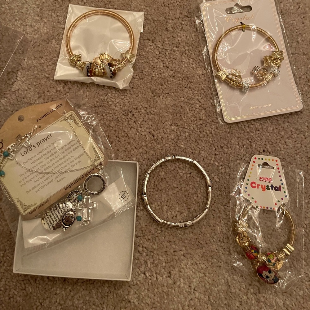 ✨NWT Children’s and Adult Charm Jewelry